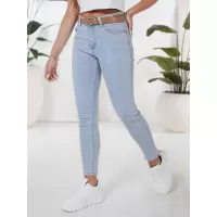 Albastru