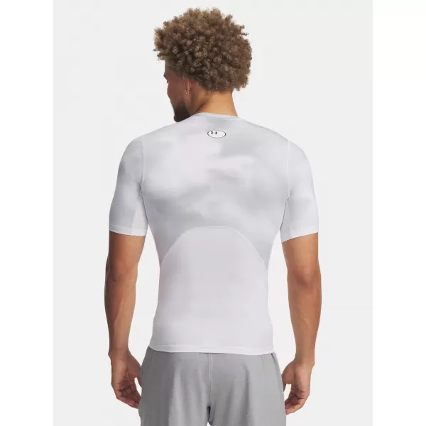  Tricou pentru bărbați UNDER ARMOUR UA HG ARMOUR PRINTED SS 1383321-101 ALB 