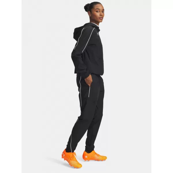  Pantaloni sport de damă UNDER ARMOUR UA W CHALLENGER WARMUP PANTS 6004076-001 NEGRU 