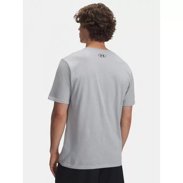  Tricou pentru bărbați UNDER ARMOUR UA CAMO CHEST STRIPE SS 1376830-011 GRI 