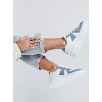 Albastru