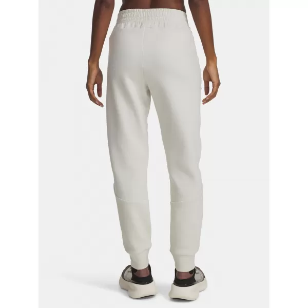 Pantaloni de trening pentru femei UNDER ARMOUR UNSTOPPABLE FLC JOGGER 1379846-110 ALB 