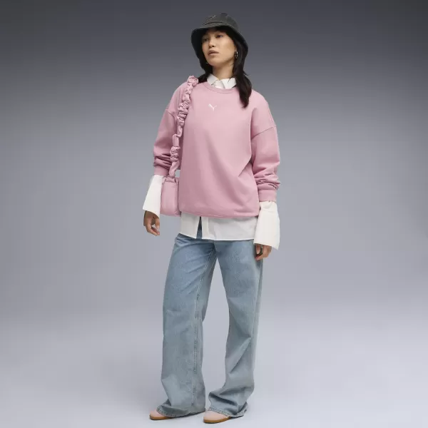  Hanorac de dama PUMA ESS OVERSIZED CREW FL 68540065 ROZ ECHILIBRAT 