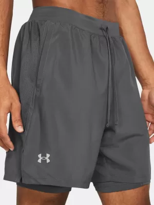 Pantaloni scurți pentru bărbați UNDER ARMOUR UA LAUNCH 7'' 2-IN-1 SHORTS 1382641-025 GRI