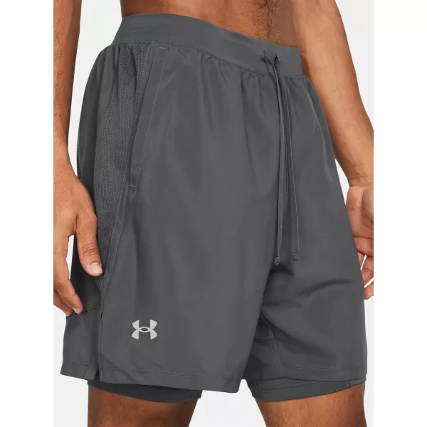  Pantaloni scurți pentru bărbați UNDER ARMOUR UA LAUNCH 7'' 2-IN-1 SHORTS 1382641-025 GRI 