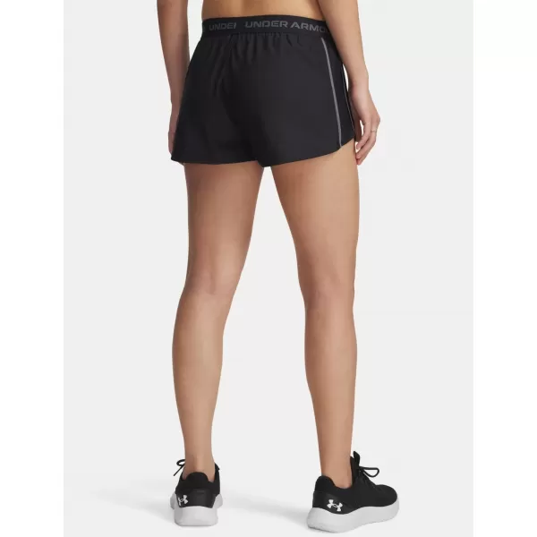  Pantaloni scurți de damă UNDER ARMOUR TECH PLAY UP SHORTS 1389882-001 NEGRU 