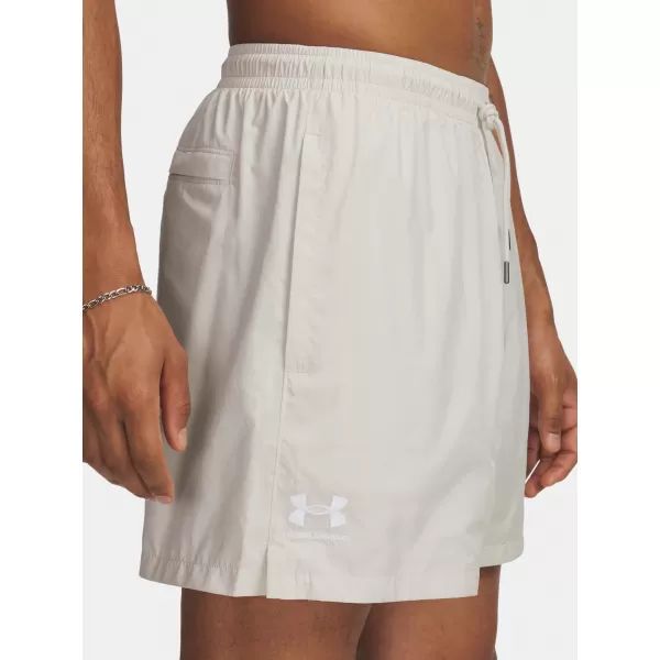  Pantaloni scurți pentru bărbați UNDER ARMOUR UA ICON VOLLEY SHORT 1377191-110 ALB 
