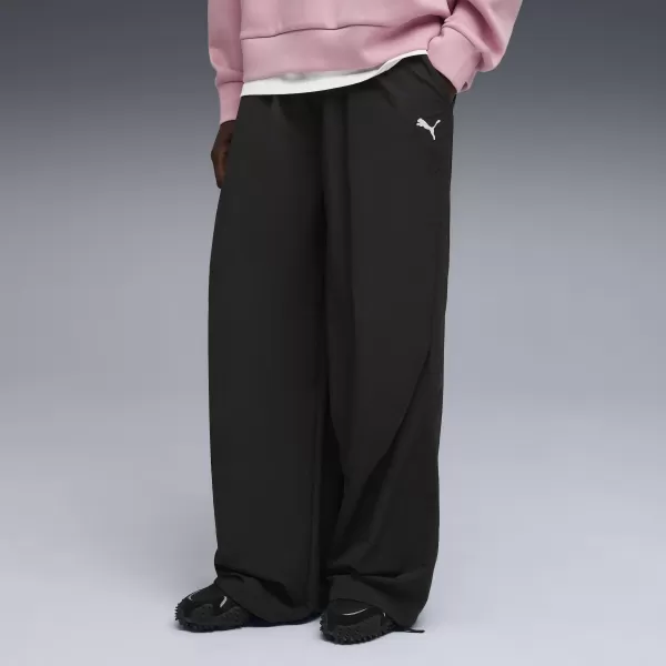  Pantaloni PUMA WARDROBE ESS OVERSIZED PARACHUTE PANTS WV OP 63206801 PUMA NEGRU 