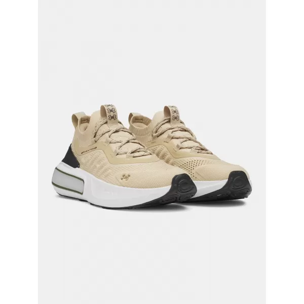  Pantofi pentru bărbați UNDER ARMOUR UA PHANTOM 4 3027593-234 MARO 