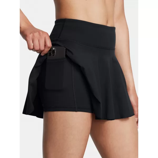  Pantaloni scurți de damă UNDER ARMOUR MOTION SKORT 1387538-002 NEGRU 