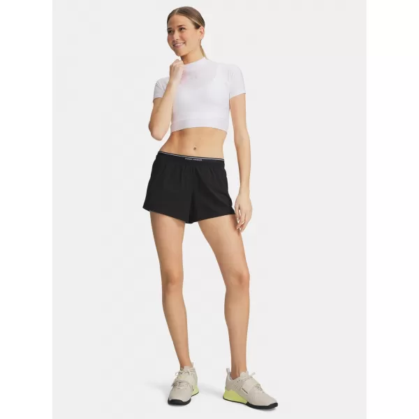  Pantaloni scurți de damă UNDER ARMOUR VANISH WOVEN 3IN SHORTS 6009965-008 NEGRU 
