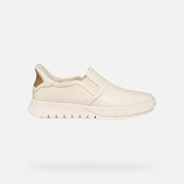  Adidași de damă GEOX FLEXTRIDE PLUS FAST IN G012972 CREMOS 