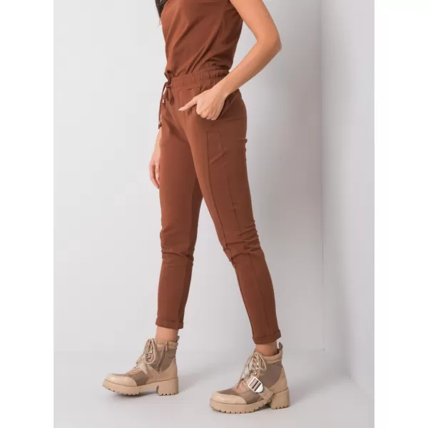  Pantaloni de trening pentru femei BASIC FEEL GOOD RV-DR-3589.07X MARO ÎNCHIS 