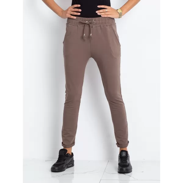  Pantaloni de trening pentru femei BASIC FEEL GOOD RV-DR-3698.08X MARO 