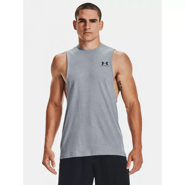  Maiou bărbătesc UNDER ARMOUR LEFT CHEST CUT OFF TANK 1329286-035 GRI 
