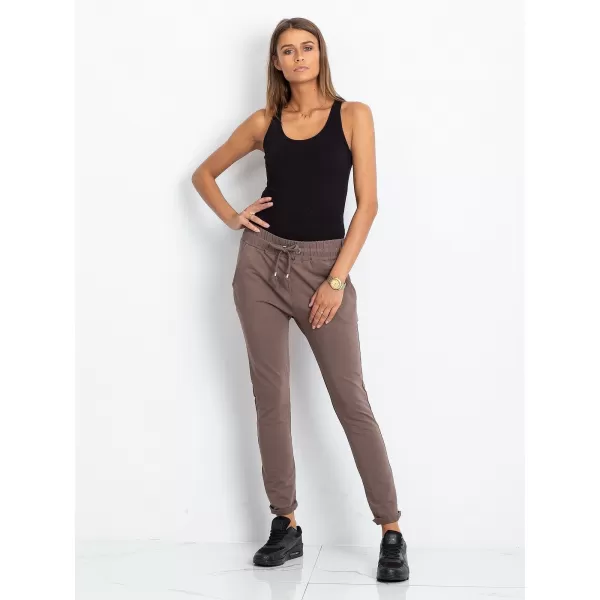  Pantaloni de trening pentru femei BASIC FEEL GOOD RV-DR-3698.08X MARO 