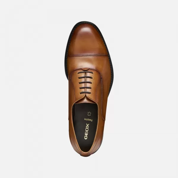  Pantofi rochie pentru bărbați GEOX BARBERIGO G014410 MARO 