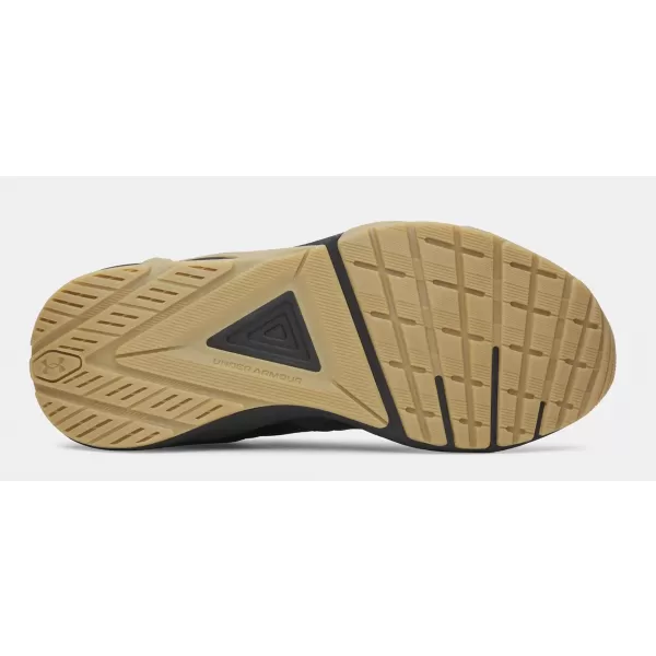  Pantofi pentru bărbați UNDER ARMOUR UA CHARGED COMMIT TR 5 NEGRU 