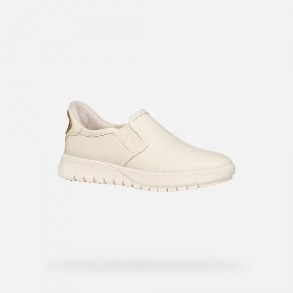  Adidași de damă GEOX FLEXTRIDE PLUS FAST IN G012972 CREMOS 
