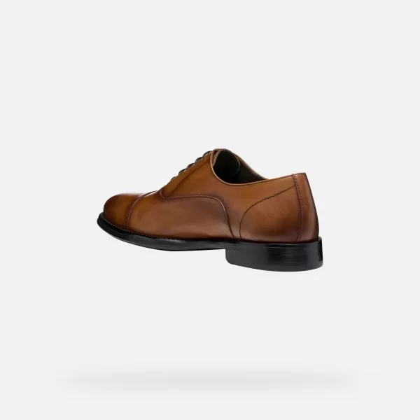  Pantofi rochie pentru bărbați GEOX BARBERIGO G014410 MARO 