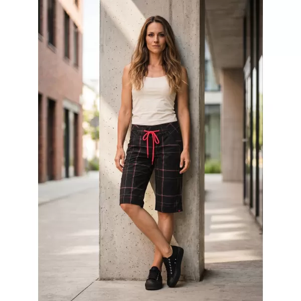  Pantaloni scurți de damă SAM 73 WS 726 NEGRU 