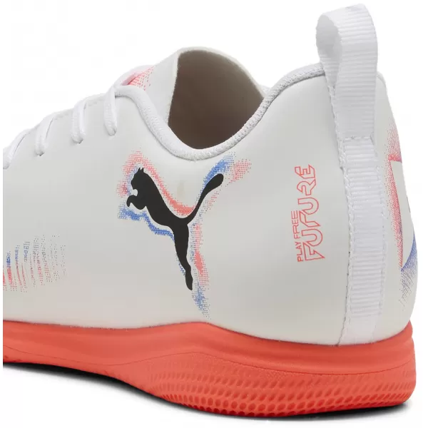  Pantofi de interior pentru copii PUMA FUTURE 8 PLAY IT JR 108627-01 ALB/NEGRU/ROȘU STRĂLUCITOR 