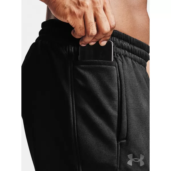  Pantaloni de trening pentru bărbați UNDER ARMOUR ARMOUR FLEECE PANTS 1357121-001 NEGRU 