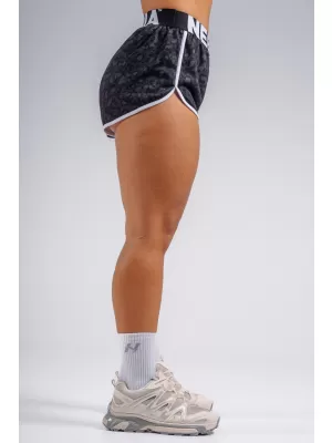 Pantaloni scurți de antrenament cu imprimeu leopard NEBBIA PRIMAL 855 LEOPARD NEGRU