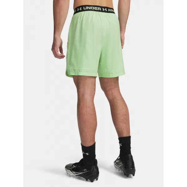  Pantaloni scurți pentru bărbați UNDER ARMOUR UA VANISH WOVEN 6IN SHORTS 1373718-712 VERDE 