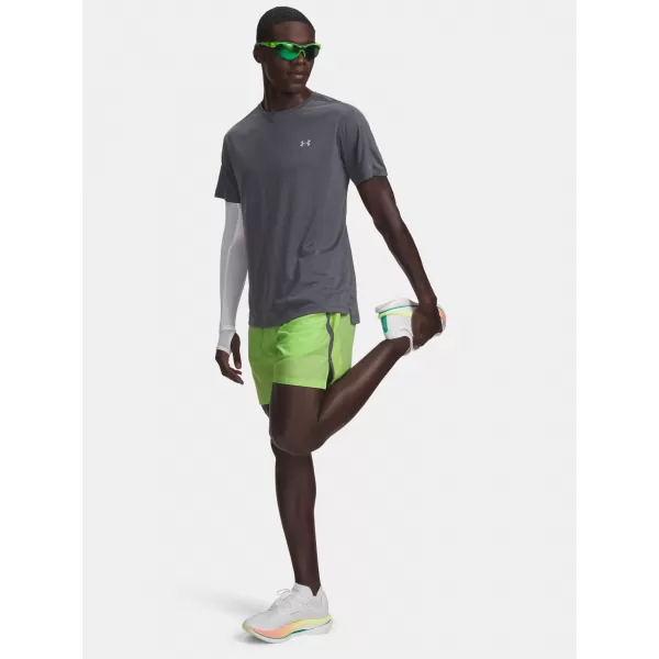  Pantaloni scurți pentru bărbați UNDER ARMOUR LAUNCH 7'' SHORTS 1382620-712 VERDE 