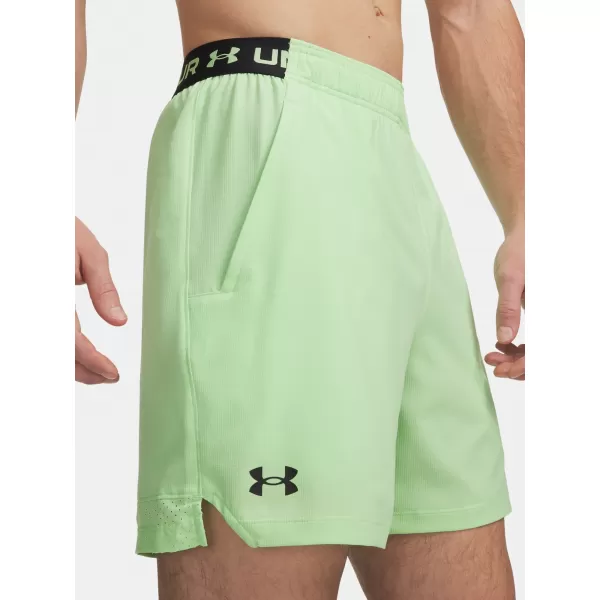  Pantaloni scurți pentru bărbați UNDER ARMOUR UA VANISH WOVEN 6IN SHORTS 1373718-712 VERDE 