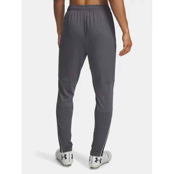  Pantaloni sport pentru bărbați UNDER ARMOUR M CHALLENGER TRAINING PN 6004044-025 GRI 