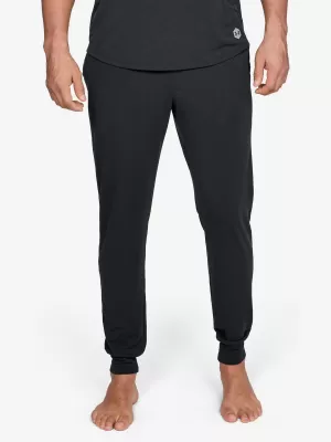 Pantaloni de trening pentru bărbați UNDER ARMOUR RECOVERY SLEEPWEAR JOGGER 1329519-001 NEGRU
