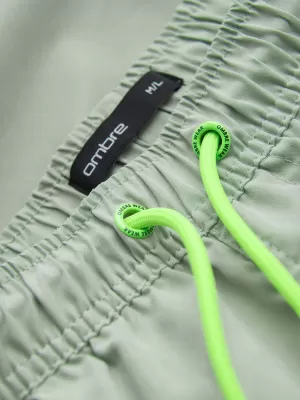 Pantaloni scurți pentru bărbați OMBRE OM-SRSS-0216 MENTĂ