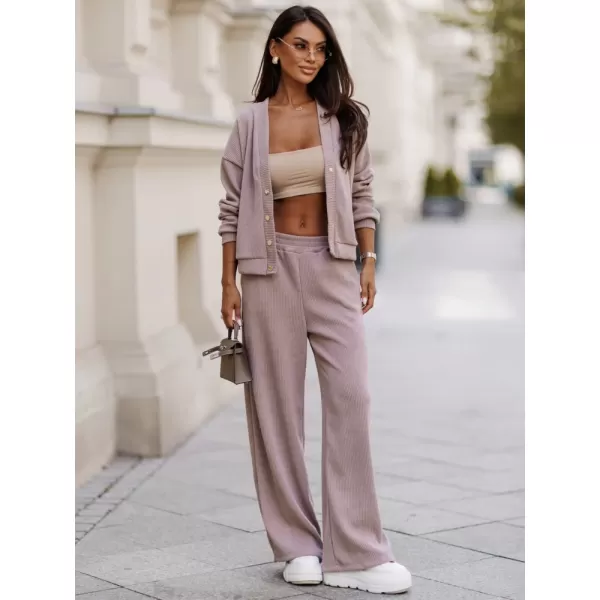  Set pentru femei DSTREET AY1231 BEJ 