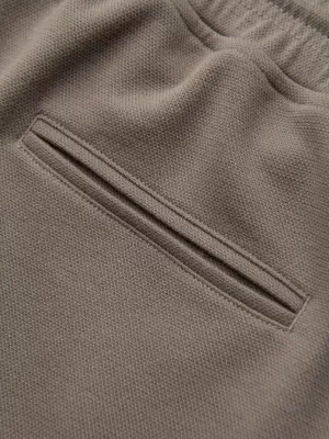 Pantaloni scurți pentru bărbați OMBRE OM-SRSK-0124 KAKI