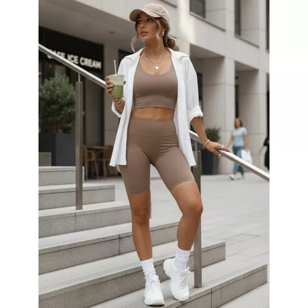  Pantaloni scurți de damă DSTREET SY0582 CARAMEL 