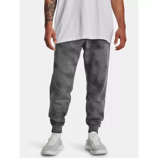  Pantaloni de trening pentru bărbați UNDER ARMOUR UA RIVAL FLEECE PRINTED JGRS 1379777-025 GRI 