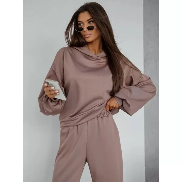  Set pentru femei DSTREET AY1214 BEJ 