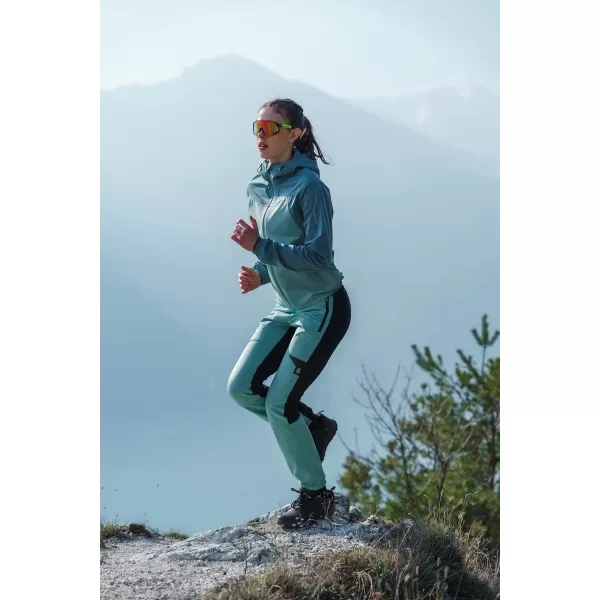  Pantaloni multisport impermeabili pentru femei NORDBLANC ELISA NBSPL8326 VERDE 