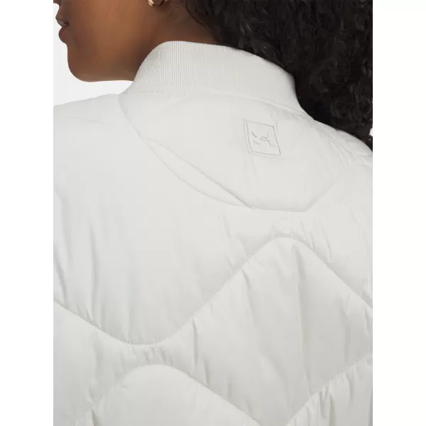  Jachetă bomber de damă UNDER ARMOUR HERITAGE BOMBER 6000638-110 ALB 