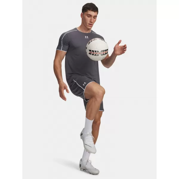  Pantaloni scurți pentru bărbați UNDER ARMOUR M CHALLENGER TRAIN SHORT 6009896-025 GRI 