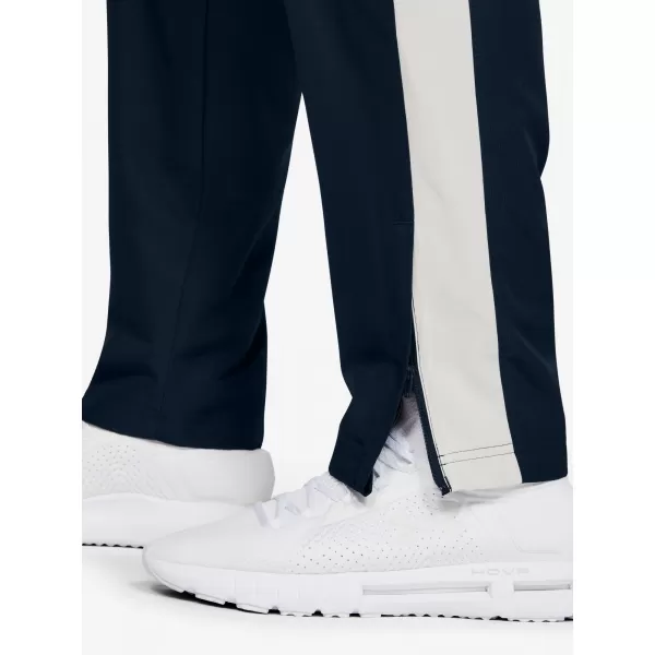  Pantaloni de trening pentru bărbați UNDER ARMOUR VITAL WOVEN PANTS 1352031-408 ALBASTRU 