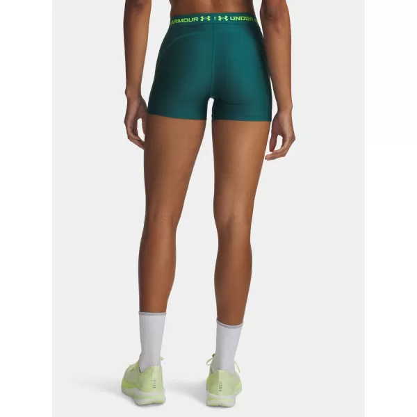  Pantaloni scurți de damă UNDER ARMOUR HEATGEAR SHORTY 6010725-338 VERDE 