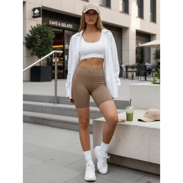  Pantaloni scurți de damă DSTREET SY0578 CARAMEL 