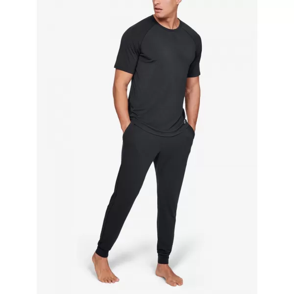  Pantaloni de trening pentru bărbați UNDER ARMOUR RECOVERY SLEEPWEAR JOGGER 1329519-001 NEGRU 
