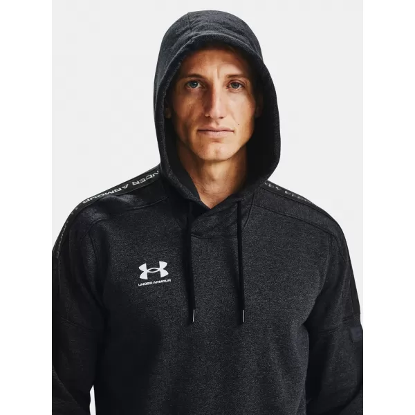  Hanorac pentru bărbați UNDER ARMOUR ACCELERATE OFF-PITCH HOODIE 1356763-001 NEGRU 