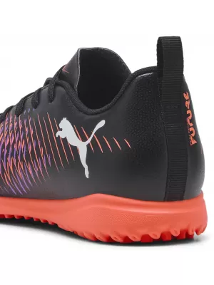 Gazon pentru copii PUMA FUTURE 8 PLAY TT JR 108396-01 NEGRU/ALB/ROȘU STRĂLUCITOR