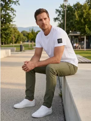 Tricou bărbătesc cu mâneci scurte SAM 73 FREDDIE MT 791 ALB
