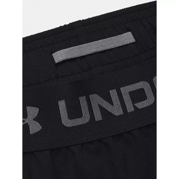  Pantaloni scurți pentru bărbați UNDER ARMOUR UA VANISH WOVEN 8IN SHORTS 1370382-001 NEGRU 